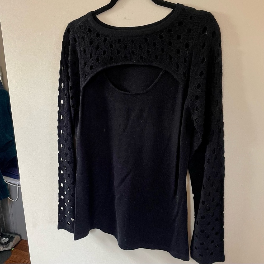 Black Sweater - Large - Picture 2 of 4